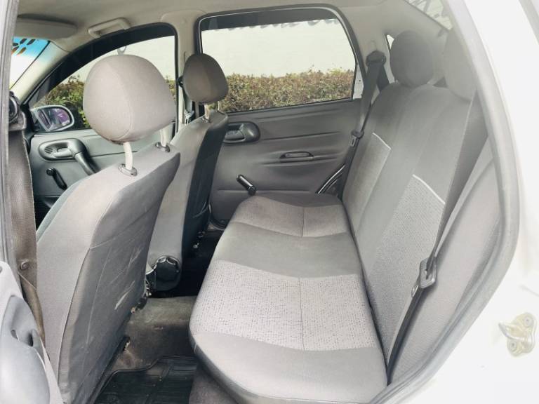 CHEVROLET - CLASSIC - 2016/2016 - Branca - R$ 35.900,00