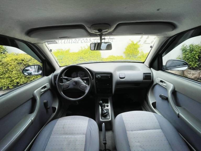 VOLKSWAGEN - GOL - 2001/2001 - Branca - R$ 15.900,00