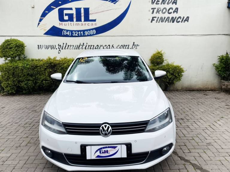 VOLKSWAGEN - JETTA - 2012/2012 - Branca - R$ 62.900,00