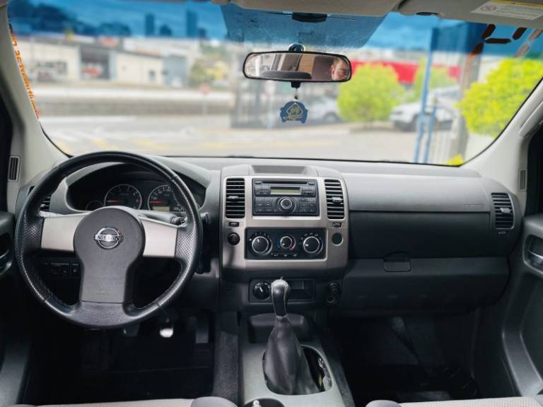 NISSAN - FRONTIER - 2014/2014 - Verde - R$ 94.900,00