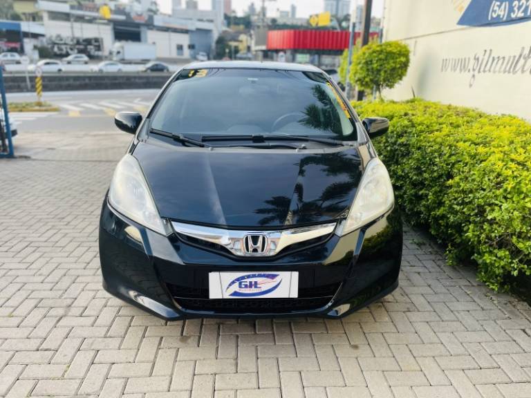 HONDA - FIT - 2013/2013 - Preta - R$ 48.900,00