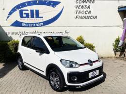 VOLKSWAGEN - UP - 2017/2018 - Branca - R$ 63.900,00