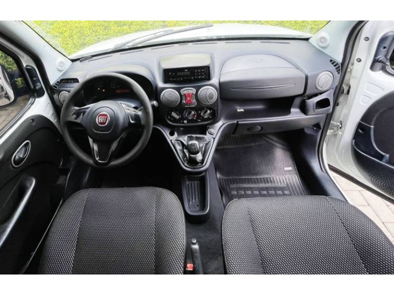 FIAT - DOBLÓ - 2015/2015 - Branca - R$ 52.900,00