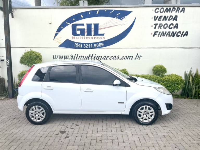 FORD - FIESTA - 2011/2011 - Branca - R$ 31.900,00