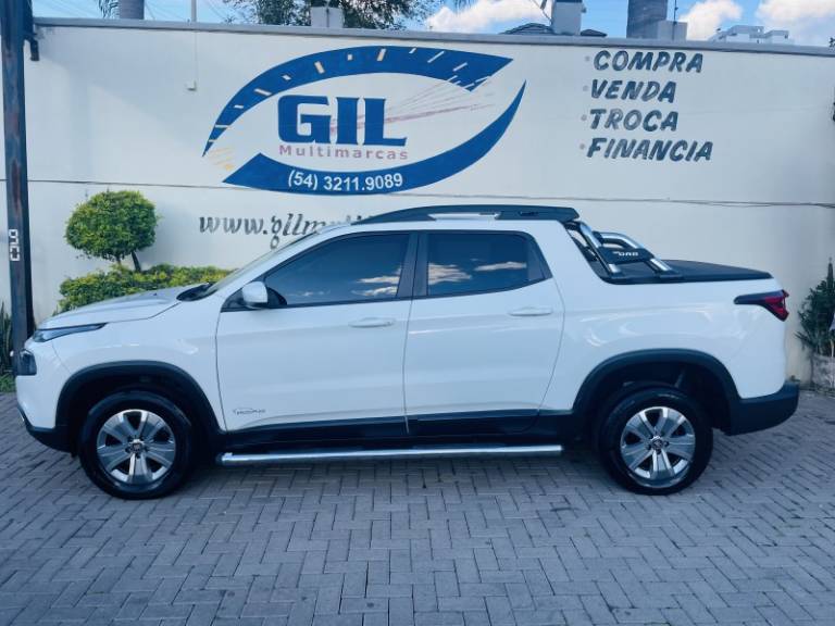 FIAT - TORO - 2018/2018 - Branca - R$ 95.900,00