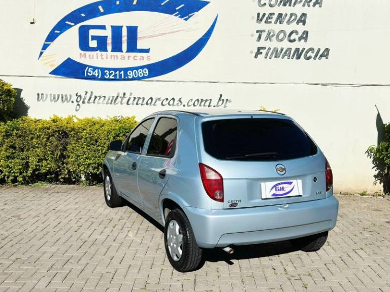 CHEVROLET - CELTA - 2009/2010 - Prata - R$ 27.900,00