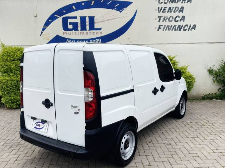 FIAT - DOBLÓ - 2015/2015 - Branca - R$ 52.900,00