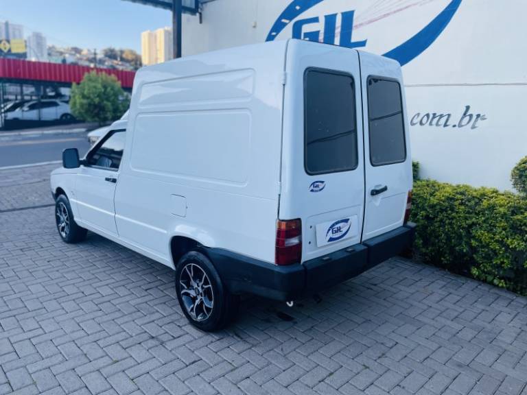 FIAT - FIORINO - 2002/2003 - Branca - R$ 26.900,00