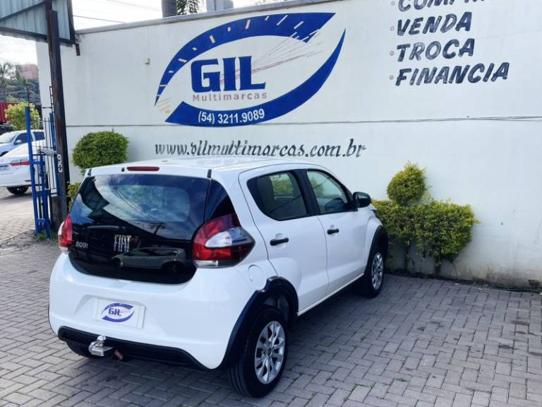 FIAT - MOBI - 2022/2023 - Branca - R$ 56.900,00