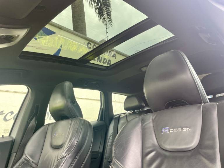 VOLVO - V60 - 2014/2014 - Branca - R$ 79.900,00