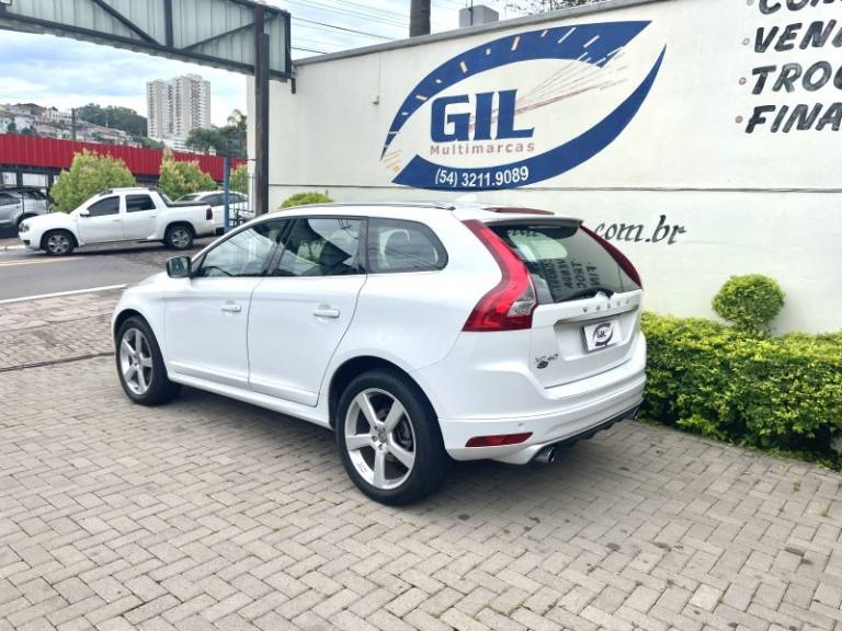 VOLVO - V60 - 2014/2014 - Branca - R$ 79.900,00