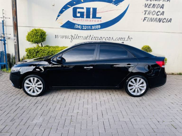 KIA MOTORS - CERATO - 2011/2011 - Preta - R$ 48.900,00
