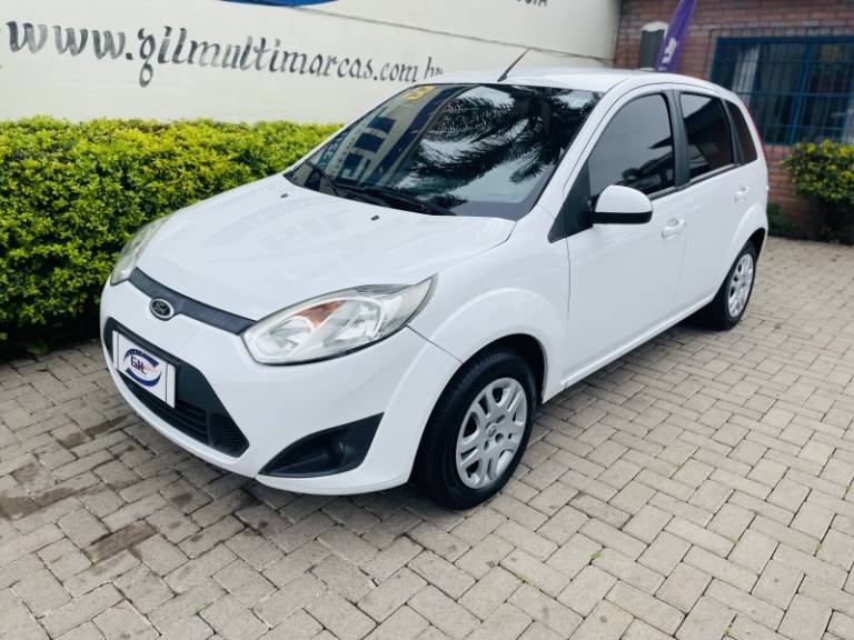 FORD - FIESTA - 2013/2013 - Branca - R$ 30.900,00