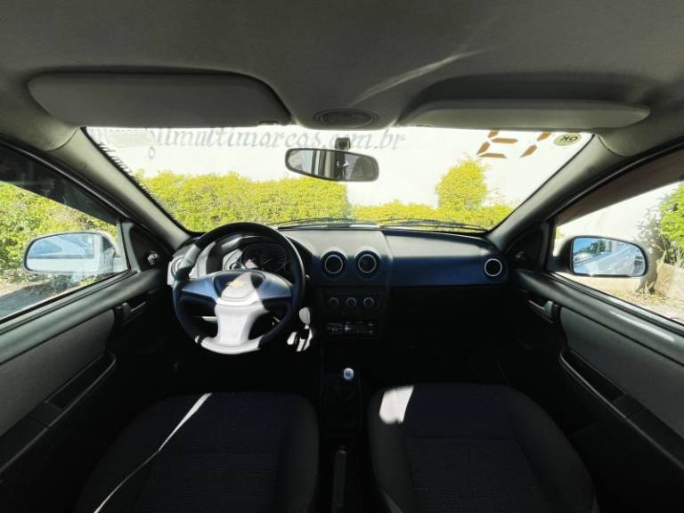 CHEVROLET - CELTA - 2013/2013 - Branca - R$ 32.900,00