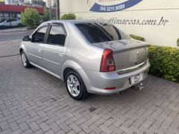 RENAULT - LOGAN - 2013/2013 - Prata - R$ 31.900,00