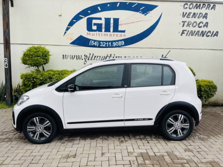 VOLKSWAGEN - UP - 2018/2018 - Branca - R$ 63.900,00