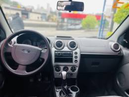 FORD - FIESTA - 2013/2013 - Branca - R$ 30.900,00