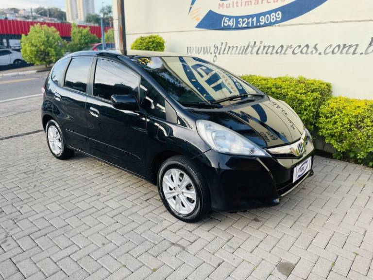 HONDA - FIT - 2013/2013 - Preta - R$ 48.900,00