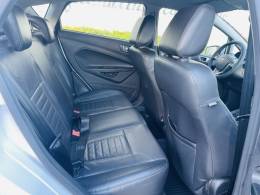 FORD - FIESTA - 2016/2016 - Branca - R$ 53.900,00