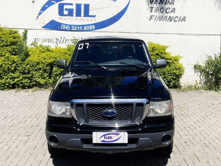 FORD - RANGER - 2006/2007 - Preta - R$ 52.900,00