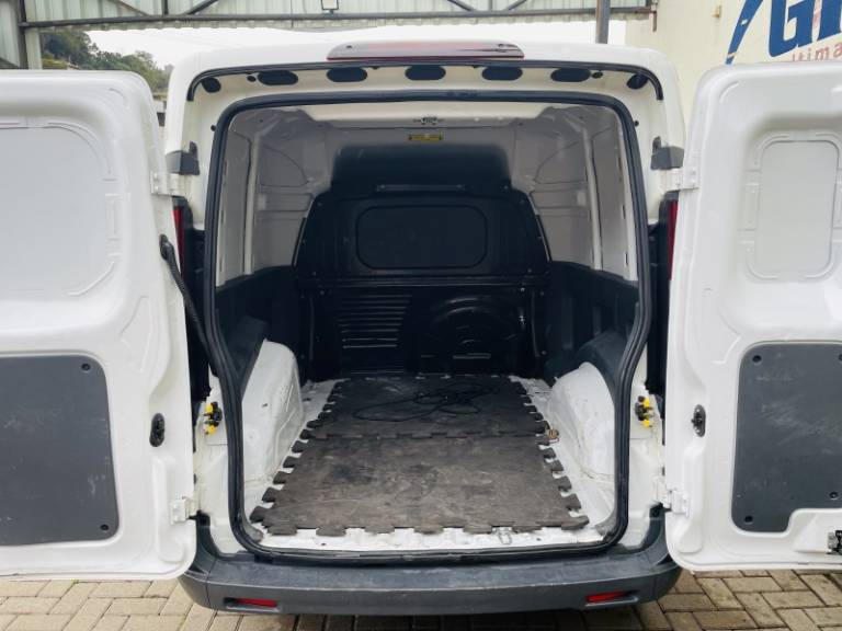 FIAT - FIORINO - 2018/2018 - Branca - R$ 62.900,00