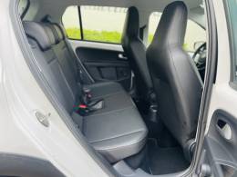 VOLKSWAGEN - UP - 2018/2018 - Branca - R$ 63.900,00