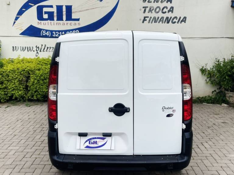 FIAT - DOBLÓ - 2015/2015 - Branca - R$ 52.900,00