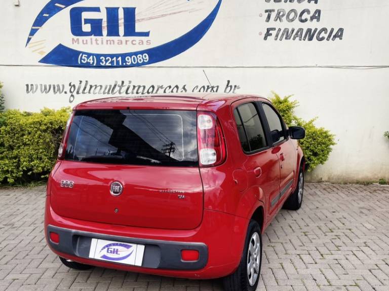 FIAT - UNO - 2010/2011 - Vermelha - R$ 30.900,00
