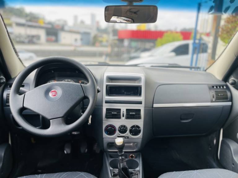 FIAT - PALIO - 2010/2010 - Branca - R$ 31.900,00