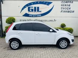 FORD - FIESTA - 2013/2013 - Branca - R$ 30.900,00